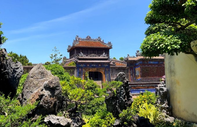 Hue (11)
